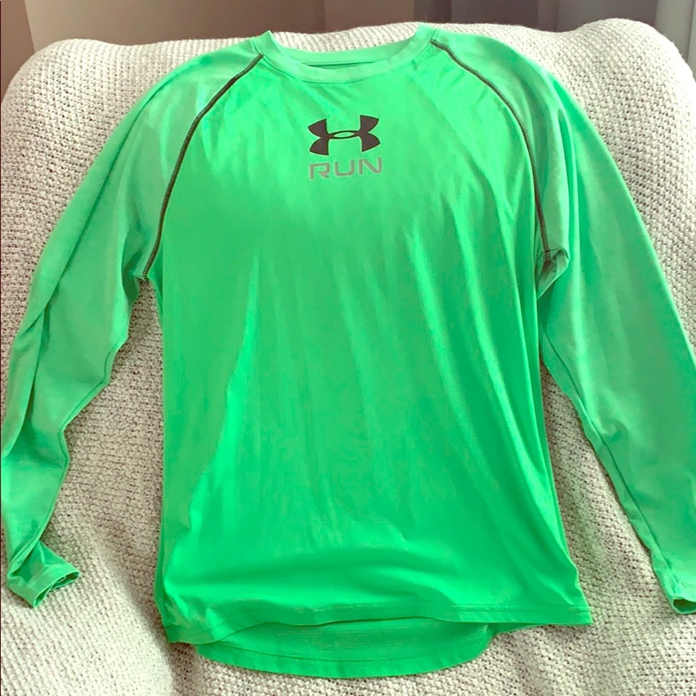 🌵 Under Armour Fitted Heat Gear Long Sleeve “Run”